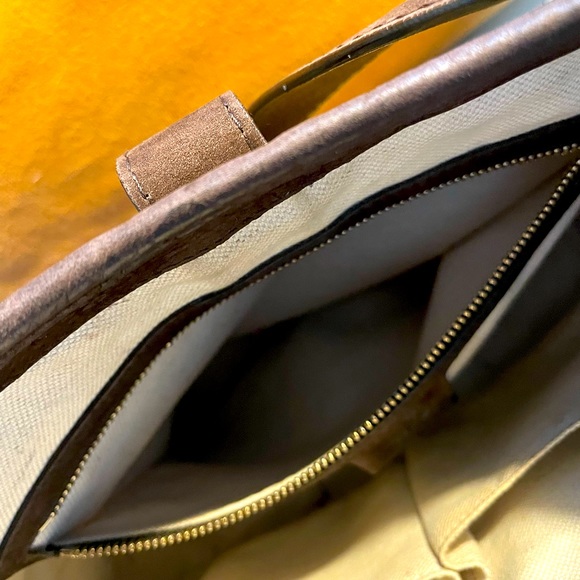 💥Gucci hobo handbag with shoulder belt💥 - Picture 9 of 11